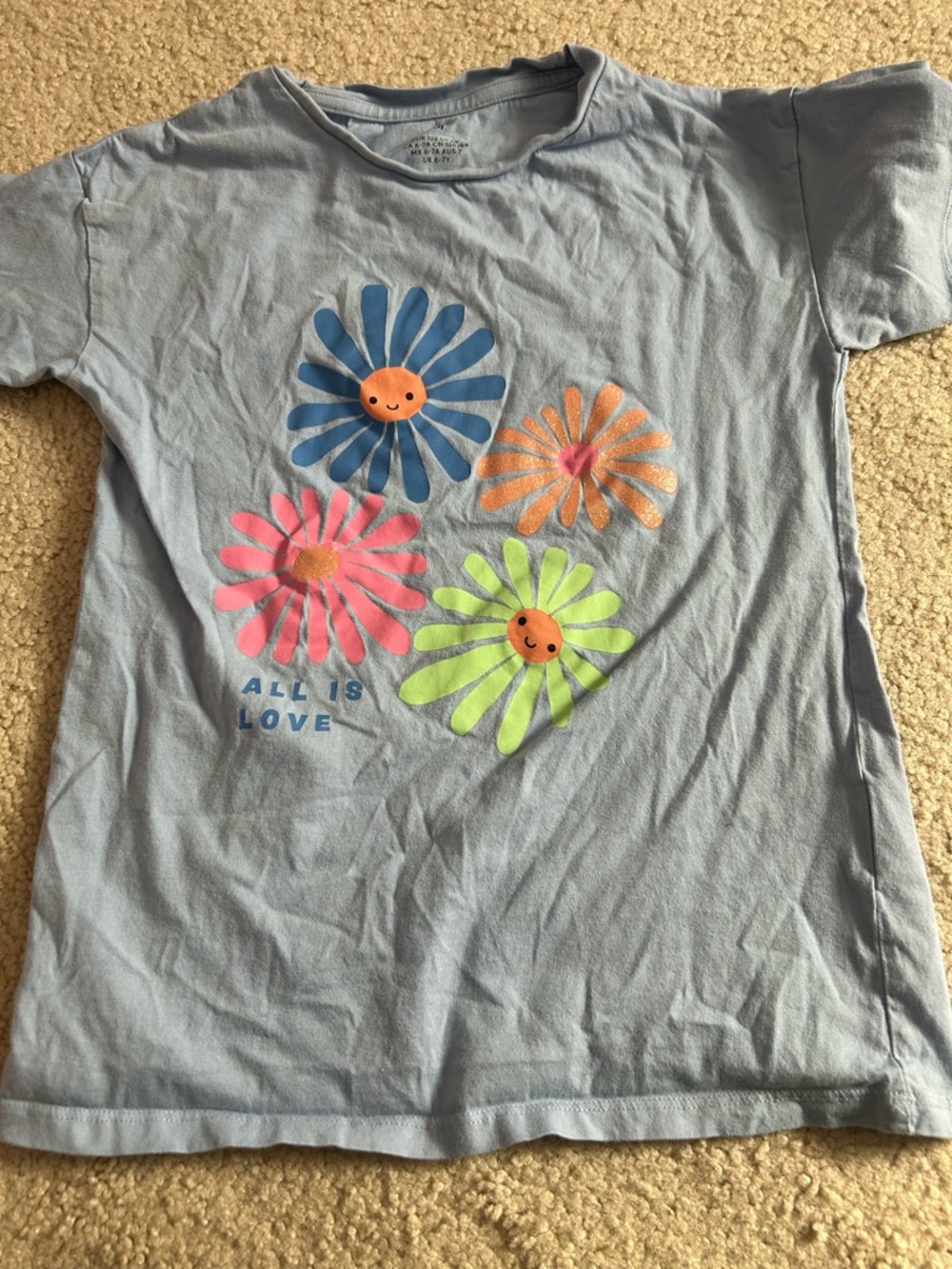 All is Love H&M kid’s/Girl’s 6x shirt